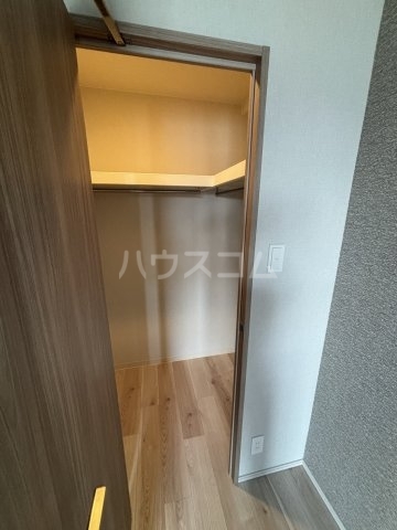 ����7