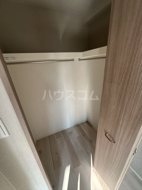 ����6