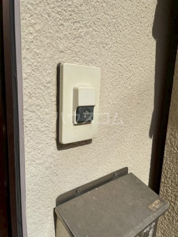 ����26