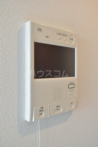 ����9