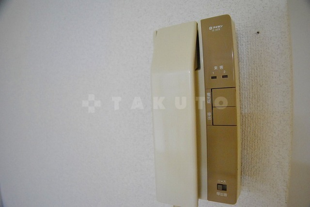 ����8