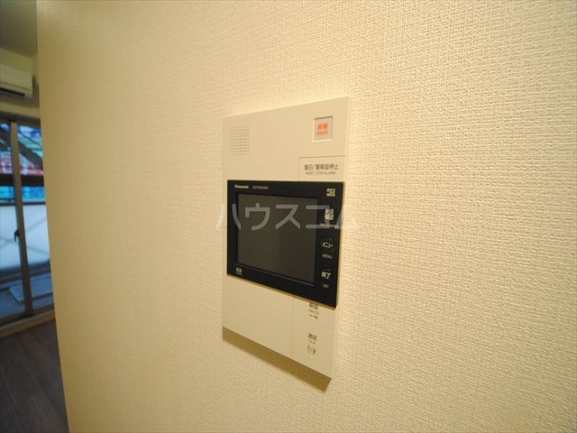 ����10