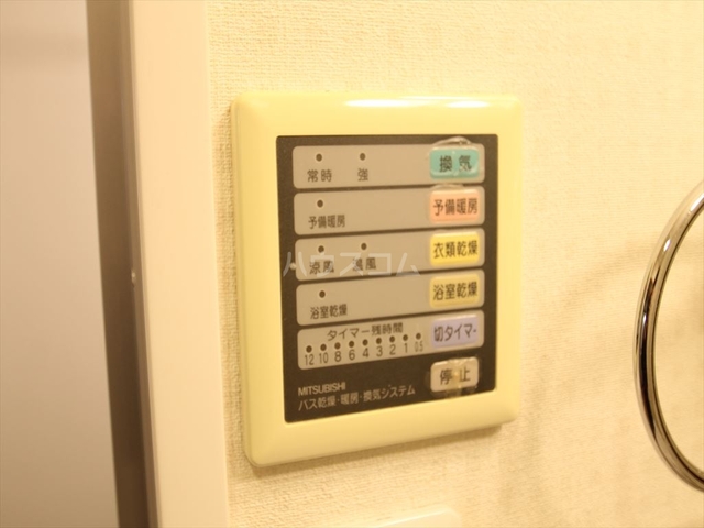 ����17