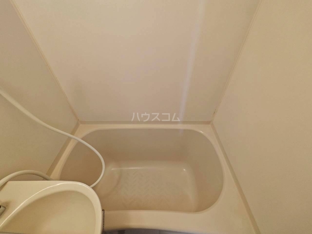 ����21