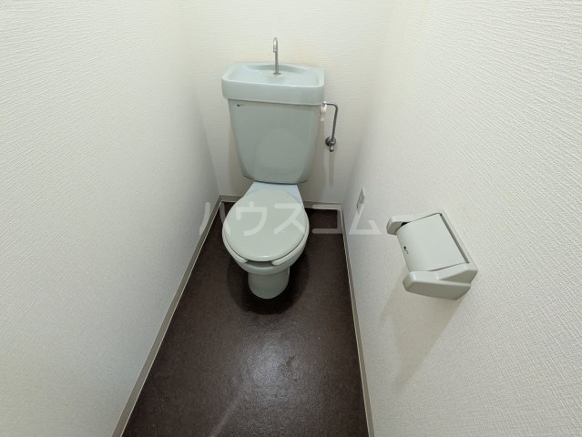 ����4