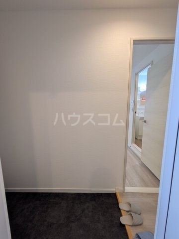 ����7