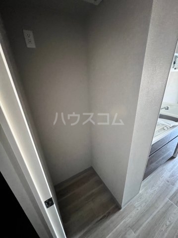 ����19