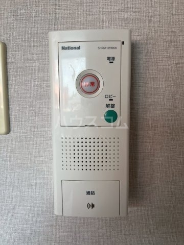 ����21