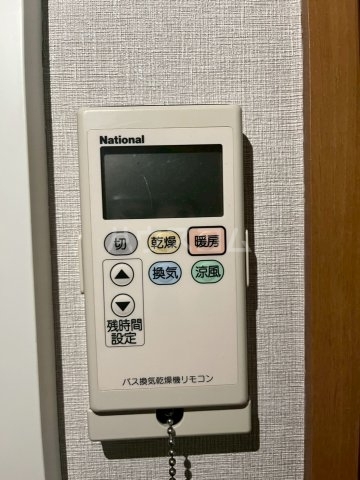 ����20