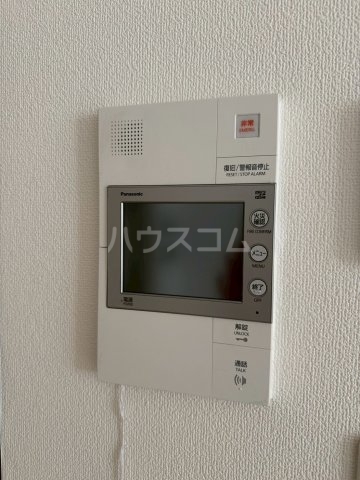 ����10