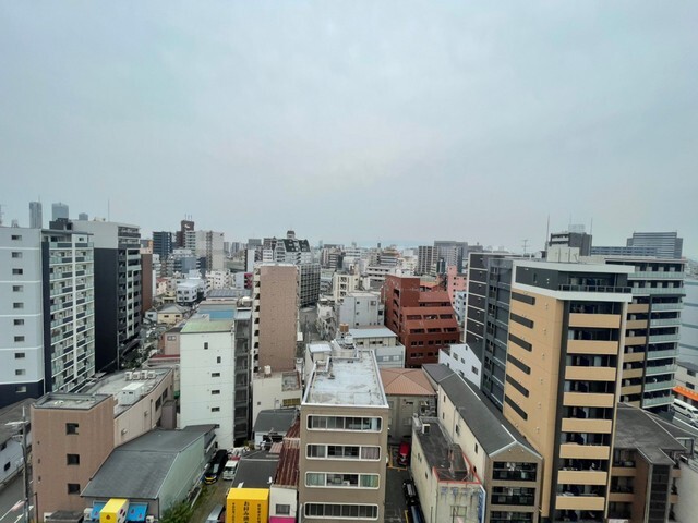 ����16