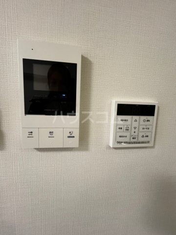 ����11