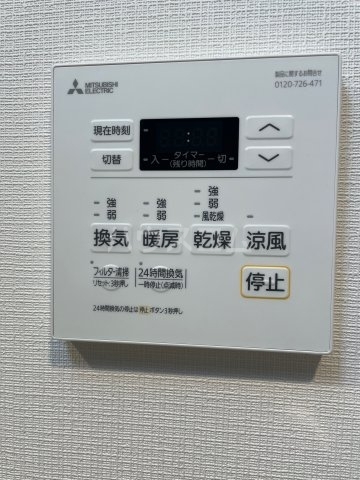����16
