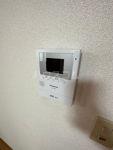 ����11