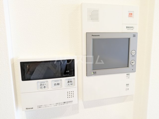 ����8