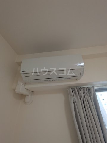 ����23