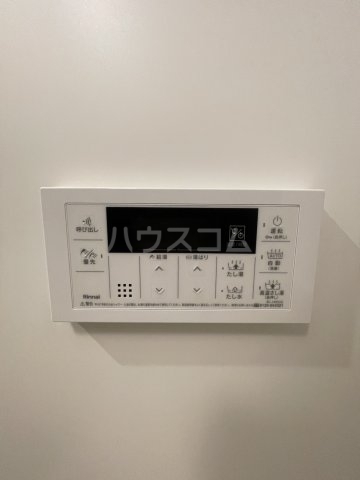 ����16