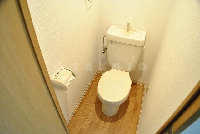 ����4