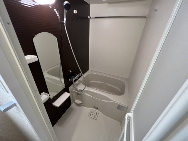 ����19