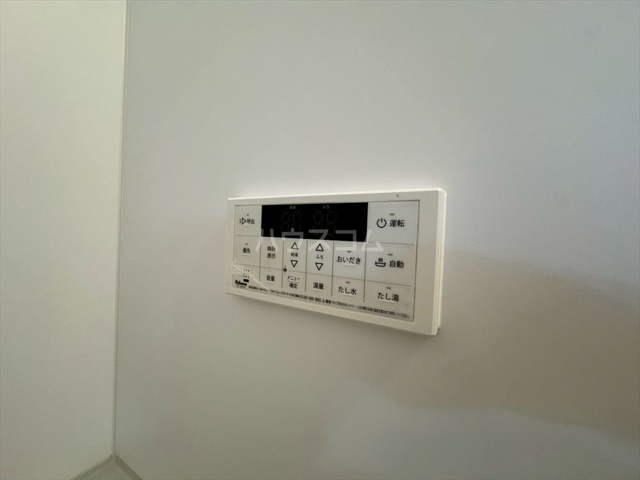 ����15