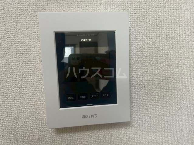 ����10