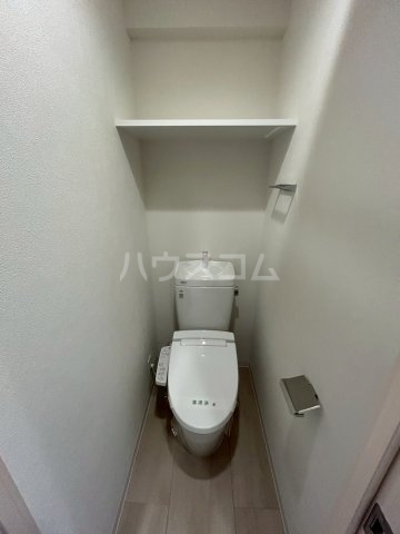����4