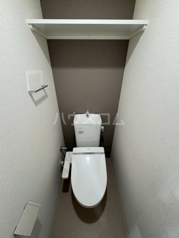 ����4