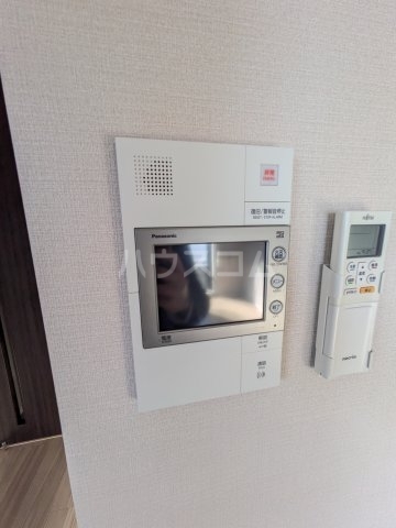 ����10