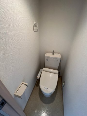 ����5