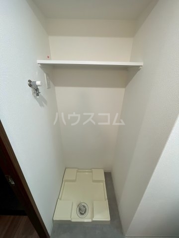 ����11