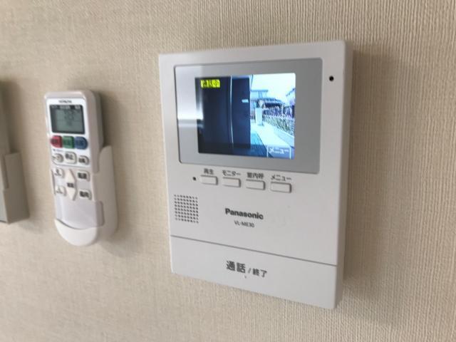 ����11