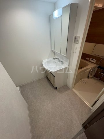 ����10