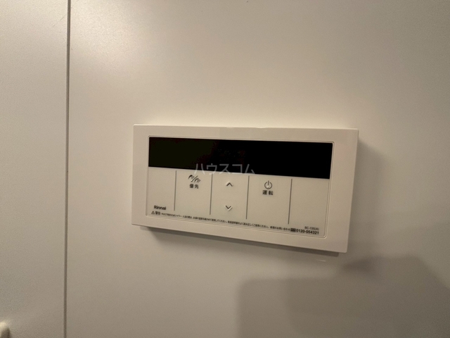����17