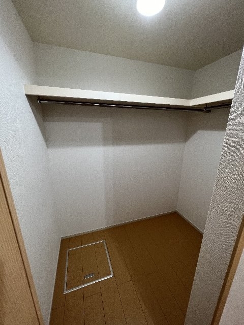 ����14