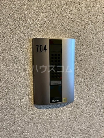 ����10