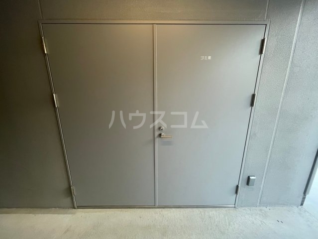 ����22