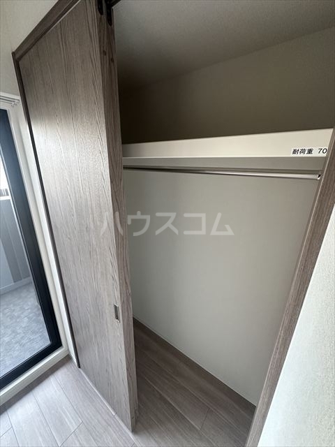 ����8