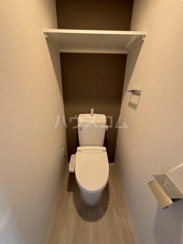 ����4