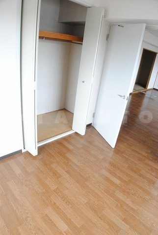 ����6