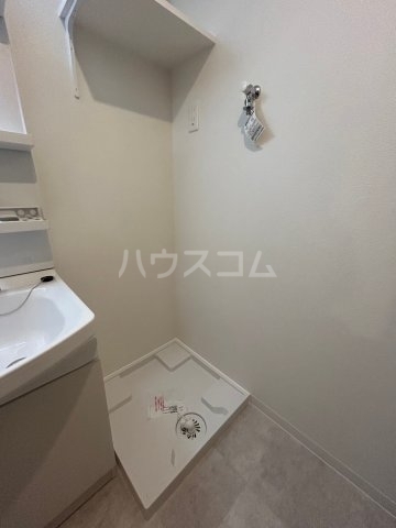 ����14