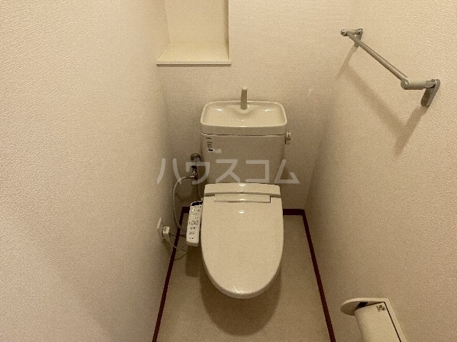 ����4