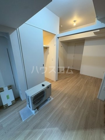 ����22