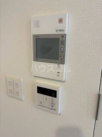 ����10