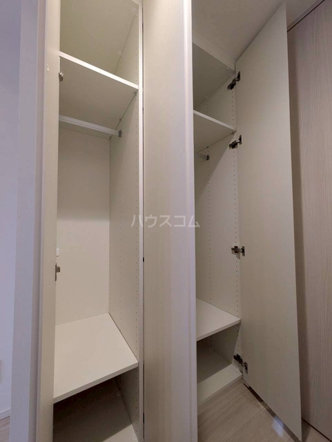 ����7