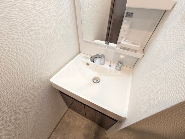 ����5