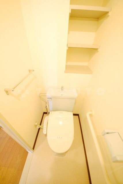����5