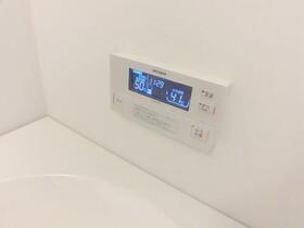 ����10