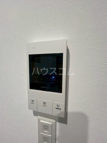 ����11