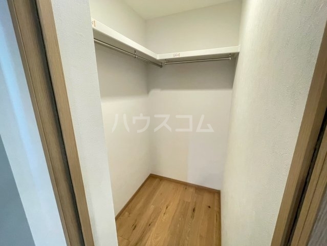 ����6