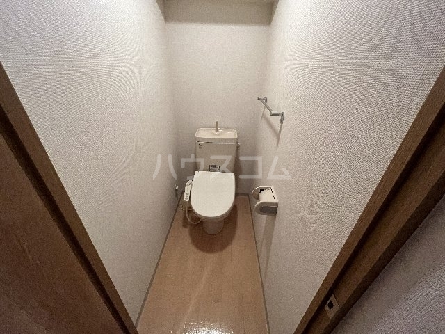 ����13